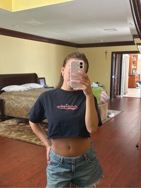brandy cropped tee
